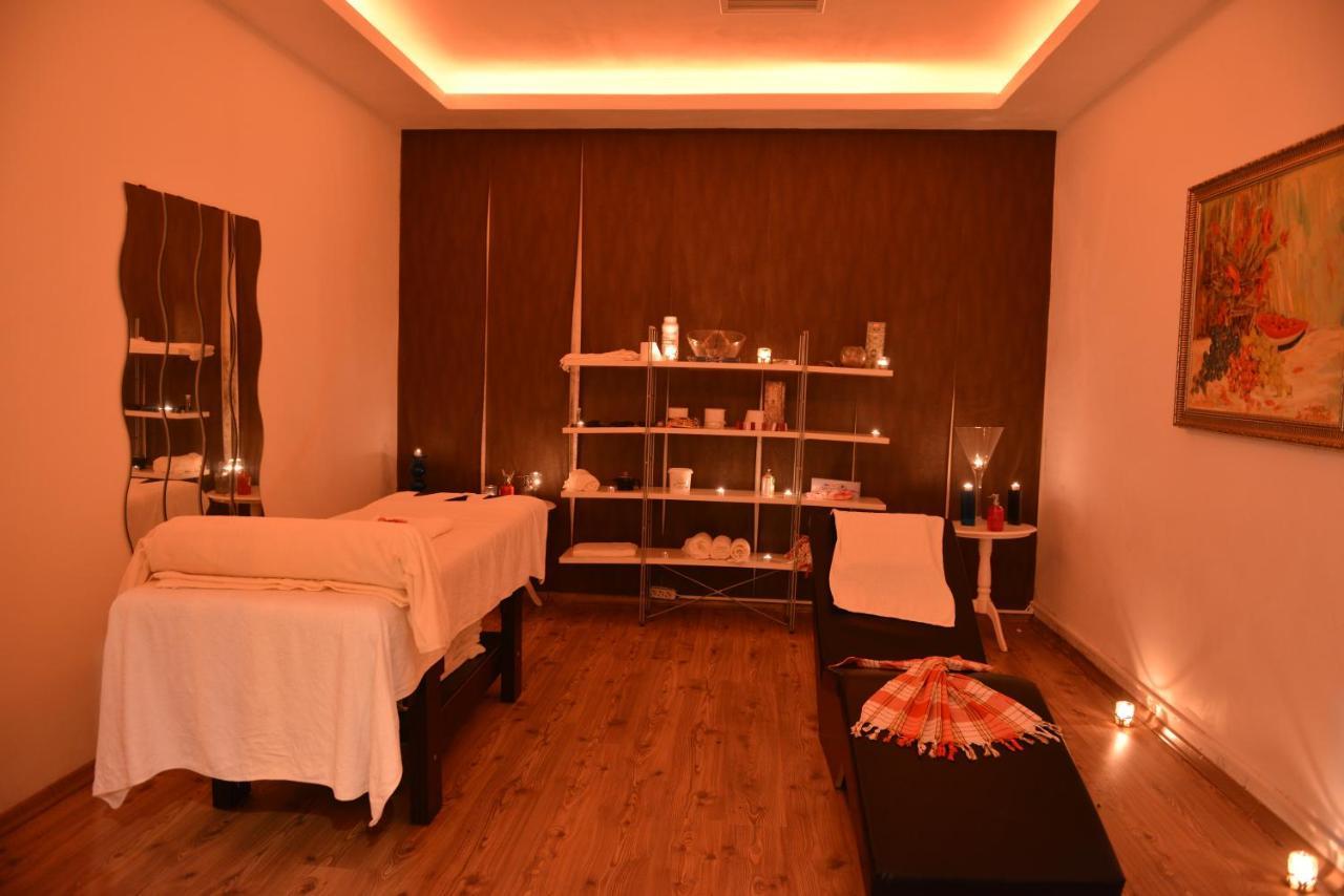 White Palace Hotel Yalova (Yalova) Ngoại thất bức ảnh