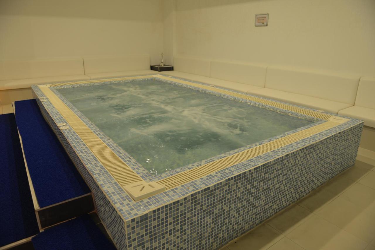White Palace Hotel Yalova (Yalova) Ngoại thất bức ảnh