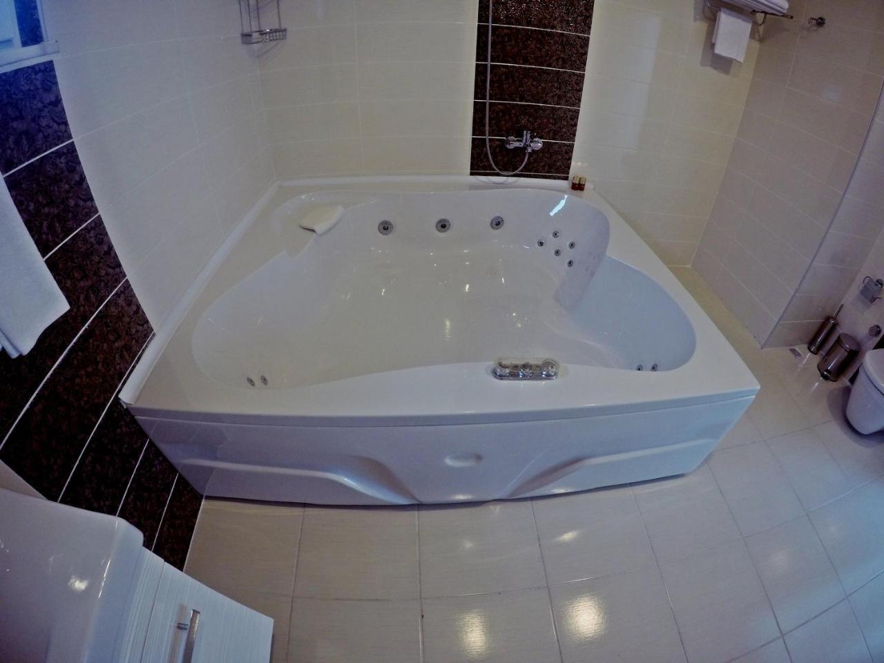White Palace Hotel Yalova (Yalova) Ngoại thất bức ảnh